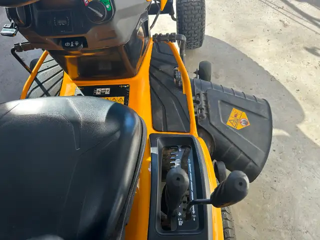 Tracteur à gazon - Photo 3