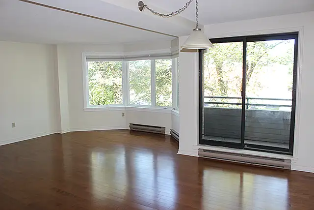 Spacious Quiet 2 bedroom Condo, Halifax South End, Oxford St. - Photo 2