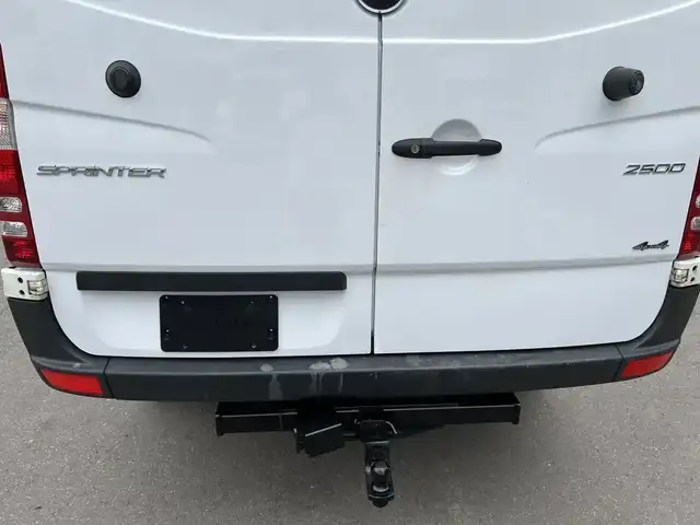 2017 Mercedes-Benz Sprinter Van Sprinter 144WB- 4x4 - CARGO - Photo 5