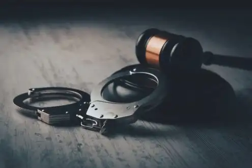 DOMESTIC FAMILY, CRIMINAL, CITIZENSHIP / IMMIGRATION - Photo 2