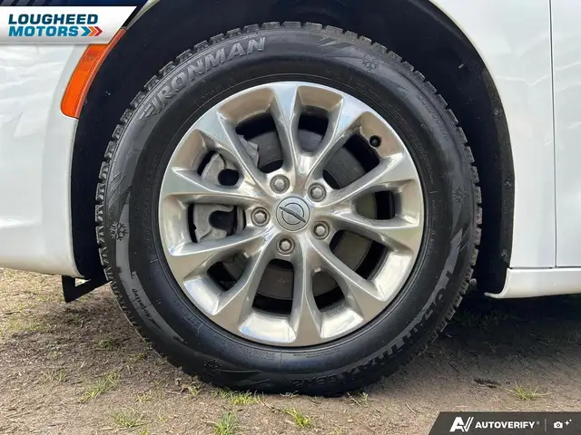 2022 Chrysler Pacifica Touring L AWD - Photo 6