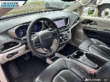 2022 Chrysler Pacifica Touring L AWD - Photo 12