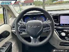 2022 Chrysler Pacifica Touring L AWD - Photo 13