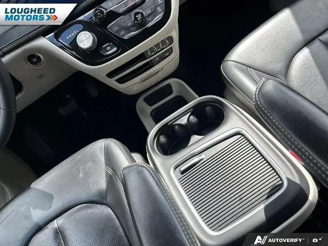 2022 Chrysler Pacifica Touring L AWD - Photo 17
