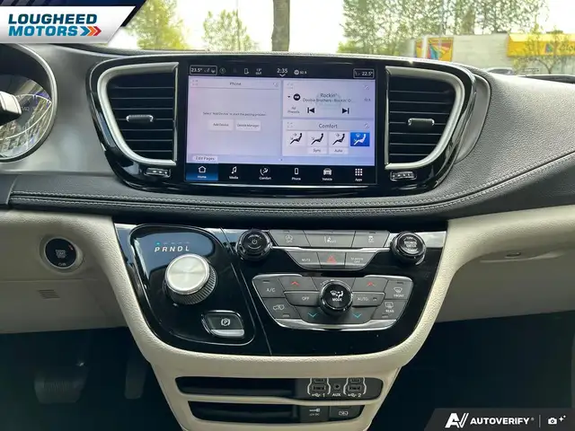 2022 Chrysler Pacifica Touring L AWD - Photo 18