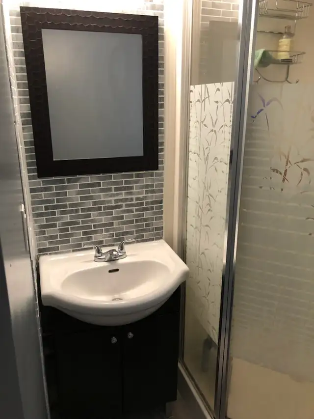 ALL INCLUSIVE ROOM FOR RENT! - Photo 5