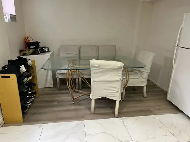 One Room is available in basement for boys only no parking - Photo 4