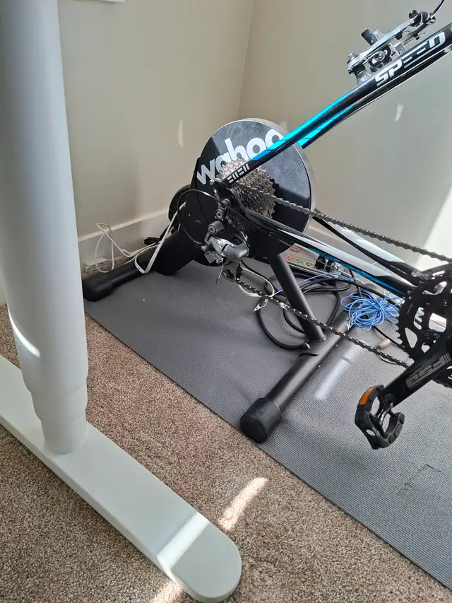 WAHOO KICKR, KICKR CLIMB & CANONDALE QUICK ROAD BIKE - Photo 2