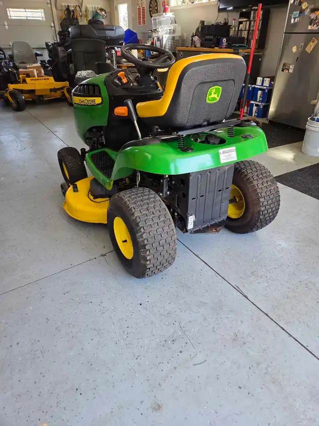 john deere d105 lawn tractor - Photo 4