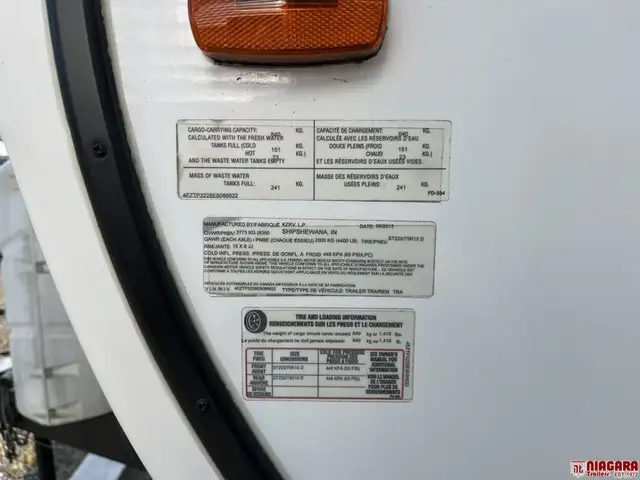 2014 K-Z INC. SPREE 321RKS Travel Trailer - Photo 3