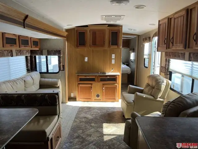 2014 K-Z INC. SPREE 321RKS Travel Trailer - Photo 5