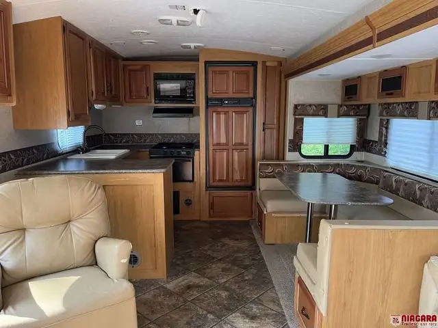 2014 K-Z INC. SPREE 321RKS Travel Trailer - Photo 6