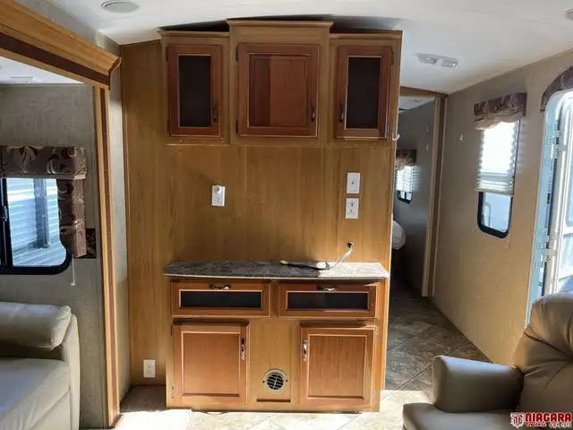 2014 K-Z INC. SPREE 321RKS Travel Trailer - Photo 17