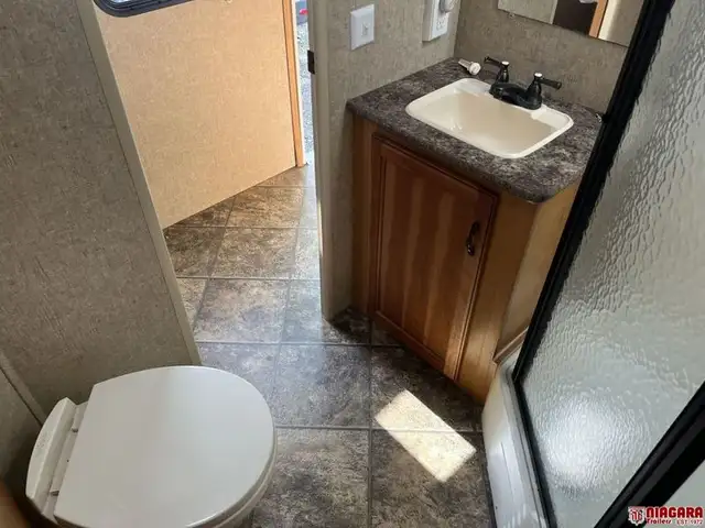 2014 K-Z INC. SPREE 321RKS Travel Trailer - Photo 23