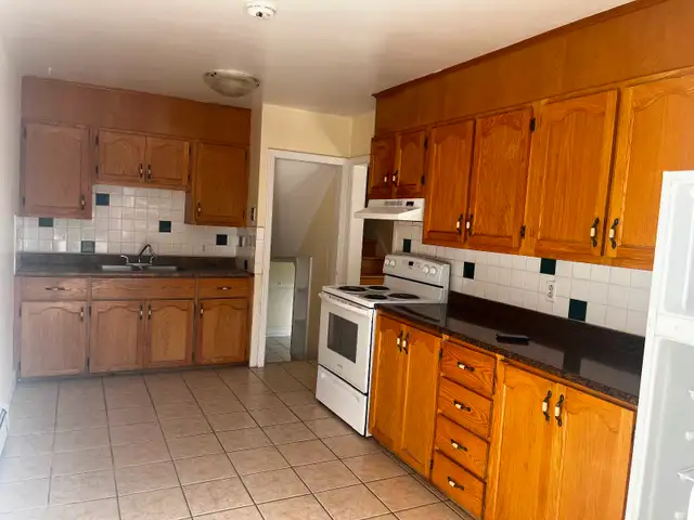 3 bedroom house for rent - Photo 2