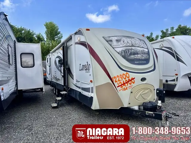 2012 KEYSTONE LAREDO 303TG Travel Trailer