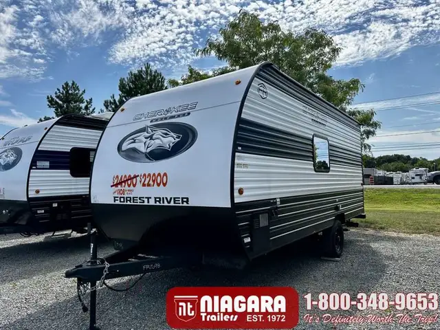 2025 FOREST RIVER CHEROKEE WOLF PUP 16EV Travel Trailer - Photo 2