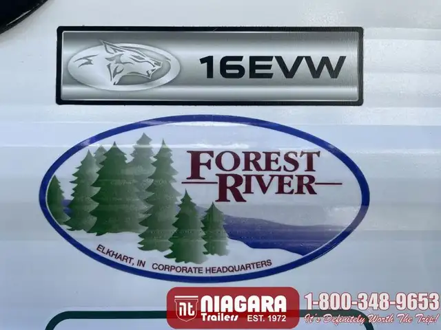 2025 FOREST RIVER CHEROKEE WOLF PUP 16EV Travel Trailer - Photo 6