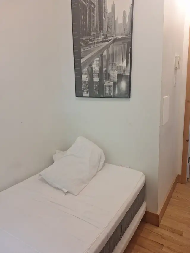 Room for rent - Photo 6