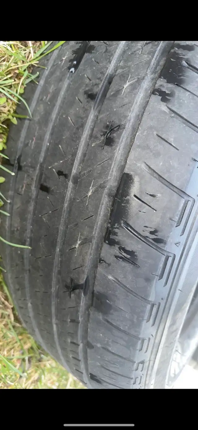 Tire 235/60/R18 103H - Photo 2