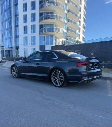 AUDI S5 LIKE NEW LOW KM