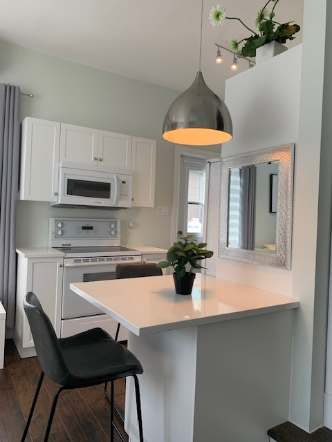 Loft tout inlcus meublé à 100% entretien.compris/semaine - Photo 5