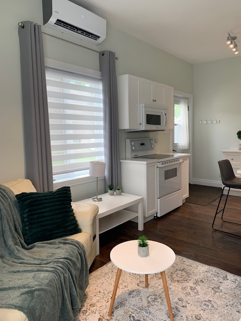 Loft tout inlcus meublé à 100% entretien.compris/semaine - Photo 7