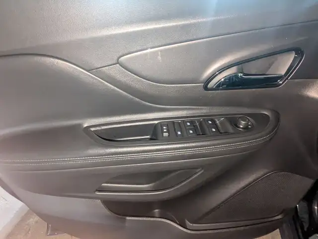 2019 Buick Encore PREFERRED  GREAT GAS MILEAGE! - Photo 11
