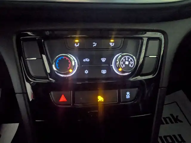 2019 Buick Encore PREFERRED  GREAT GAS MILEAGE! - Photo 14