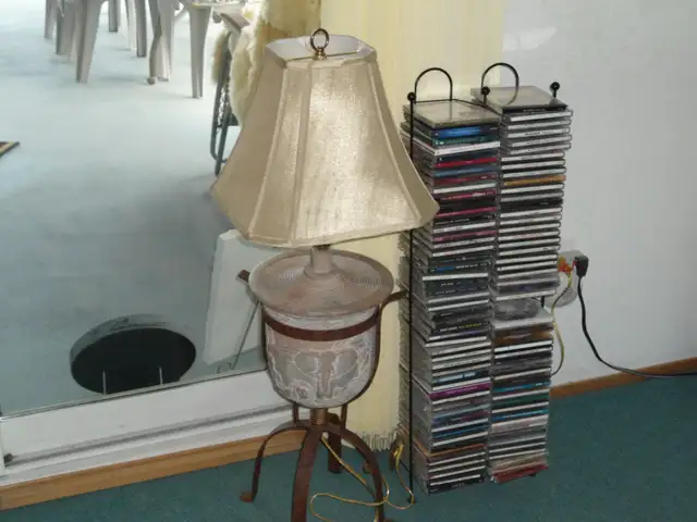 UNIQUE CUSTOM FLOOR LAMP - Photo 2