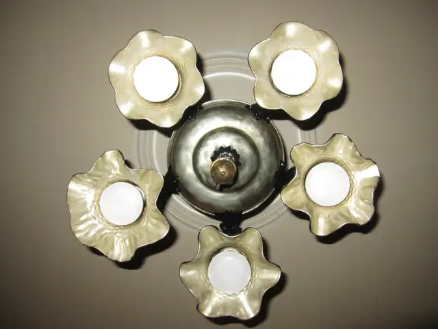 5 ARM BRASS LIGHT FIXTURE WITH BLACK & BRONZE SHADES - Photo 3