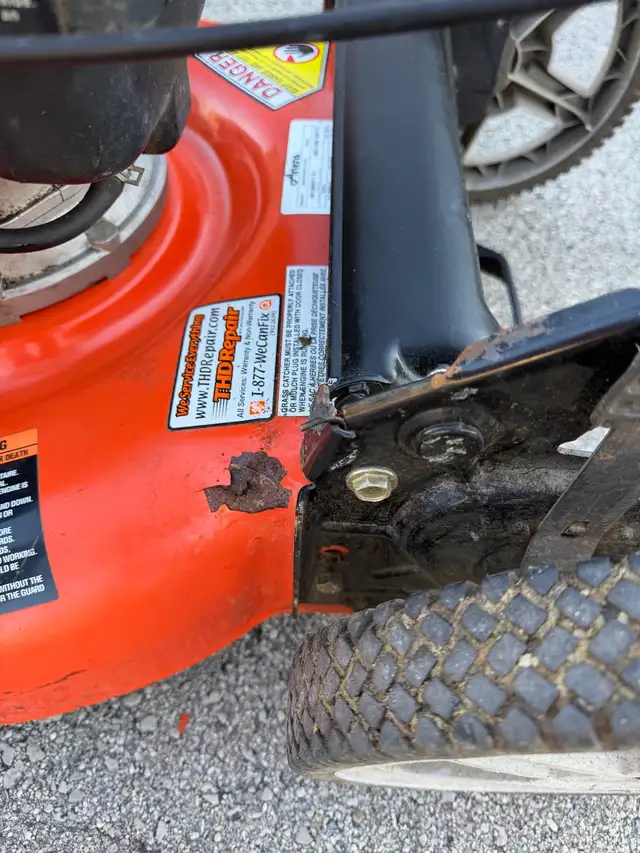 Kohler XT-6 Ariens Model 96136001101 Lawn Mower w/ bag - Photo 9