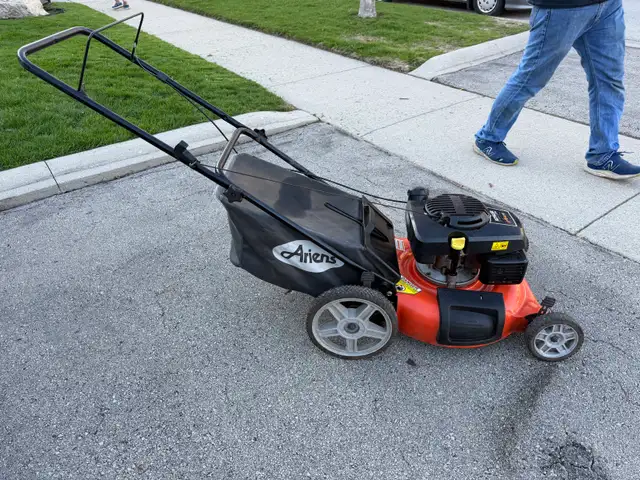 Kohler XT-6 Ariens Model 96136001101 Lawn Mower w/ bag - Photo 10