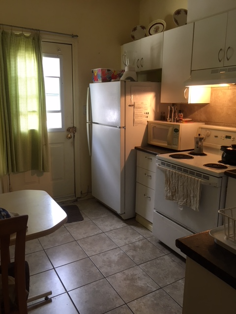 Grande chambre a louer a partir du 1er Mai - Photo 7