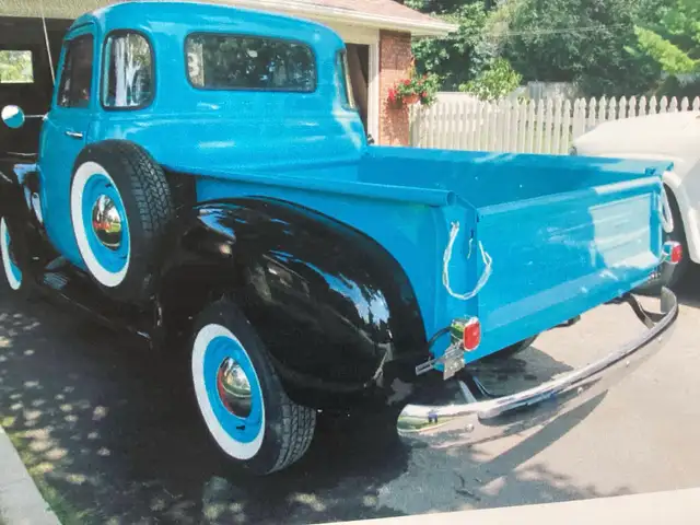1953 Chevrolet Pickup - Photo 3
