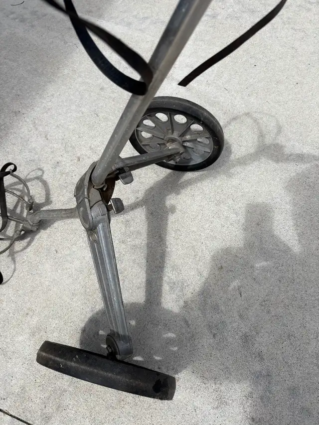 Pull golf cart - Photo 3