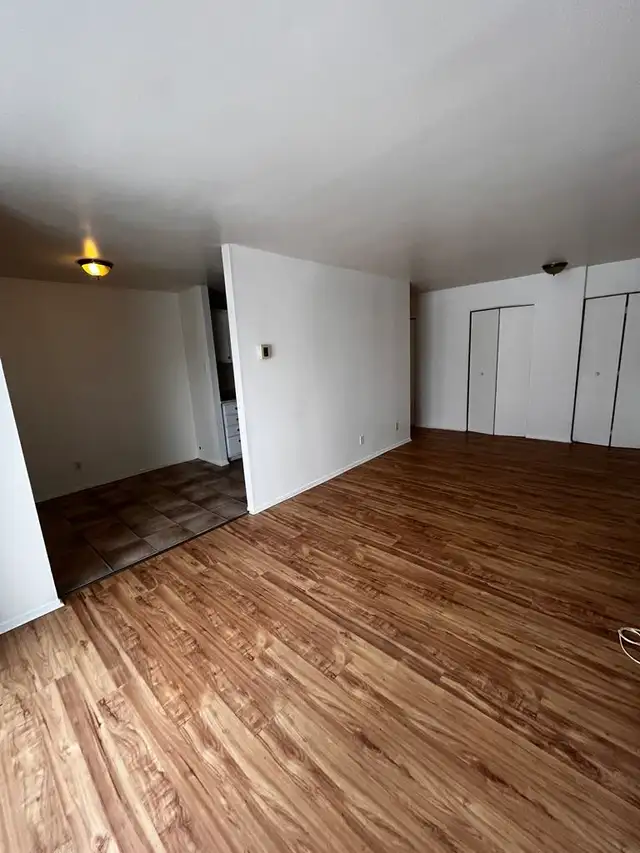 Grand 5 1/2 JUILLET La Prairie à côté A132, Pont Champlain 7min - Photo 10