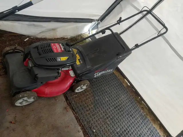 Yard Machines gas push lawn mower with bag