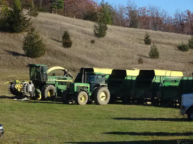 Tractor Drivers Needed - Photo 3