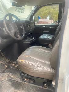 2005 GMC Savana Van -