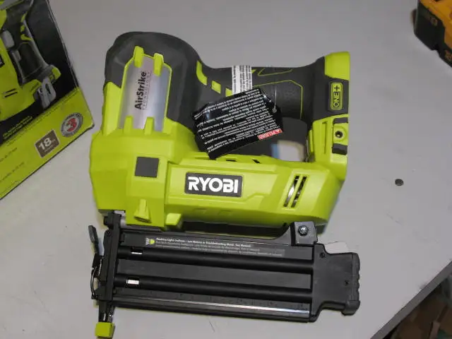 RYOBI 18V 18-Gauge Cordless Brad Nail, Brand New (Tool Only) - Photo 2