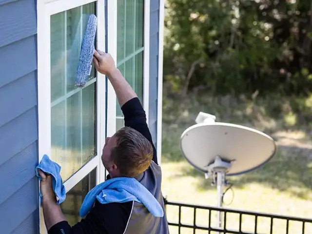 Nettoyage des vitres / Window cleaning