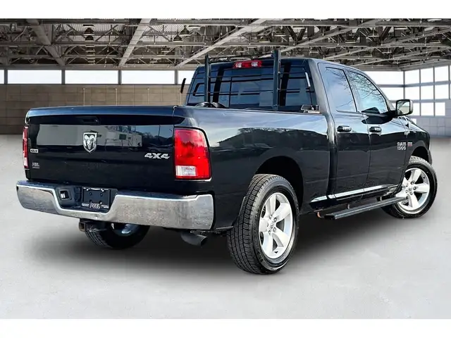 2017 Ram 1500 SLT Quad Cab V8 | AS IS | 4X4 - Photo 2