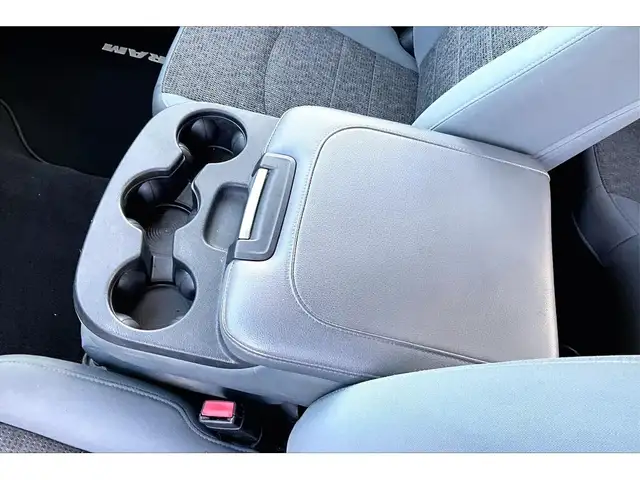 2017 Ram 1500 SLT Quad Cab V8 | AS IS | 4X4 - Photo 14