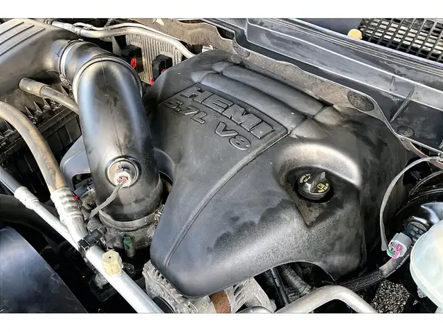 2017 Ram 1500 SLT Quad Cab V8 | AS IS | 4X4 - Photo 33