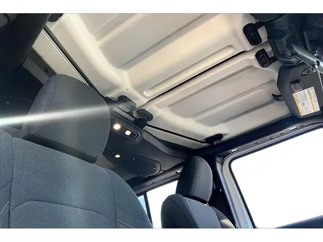 2024 Jeep Wrangler Sport S 4Dr | Heated Seats | SafetyTech | 4x4 - Photo 17