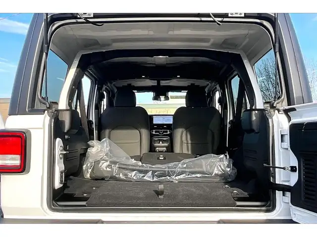 2024 Jeep Wrangler Sport S 4Dr | Heated Seats | SafetyTech | 4x4 - Photo 28