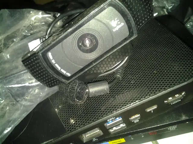 Logitech VU0028 Webcam HD 1080p USB 2.0 Black 5000 pieds carre p