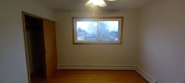 Spacious Classic 2 bedroom Apartment - Haist Street Fonthill - Photo 5