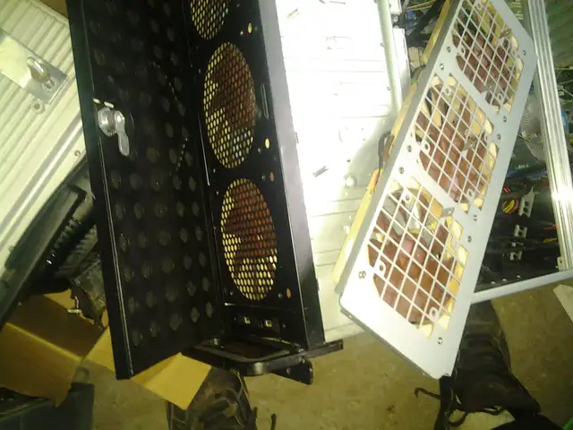 GENERIC 4u ai chassis HUGE 8 FAN ventilation 2xcpu many gpu slot - Photo 4